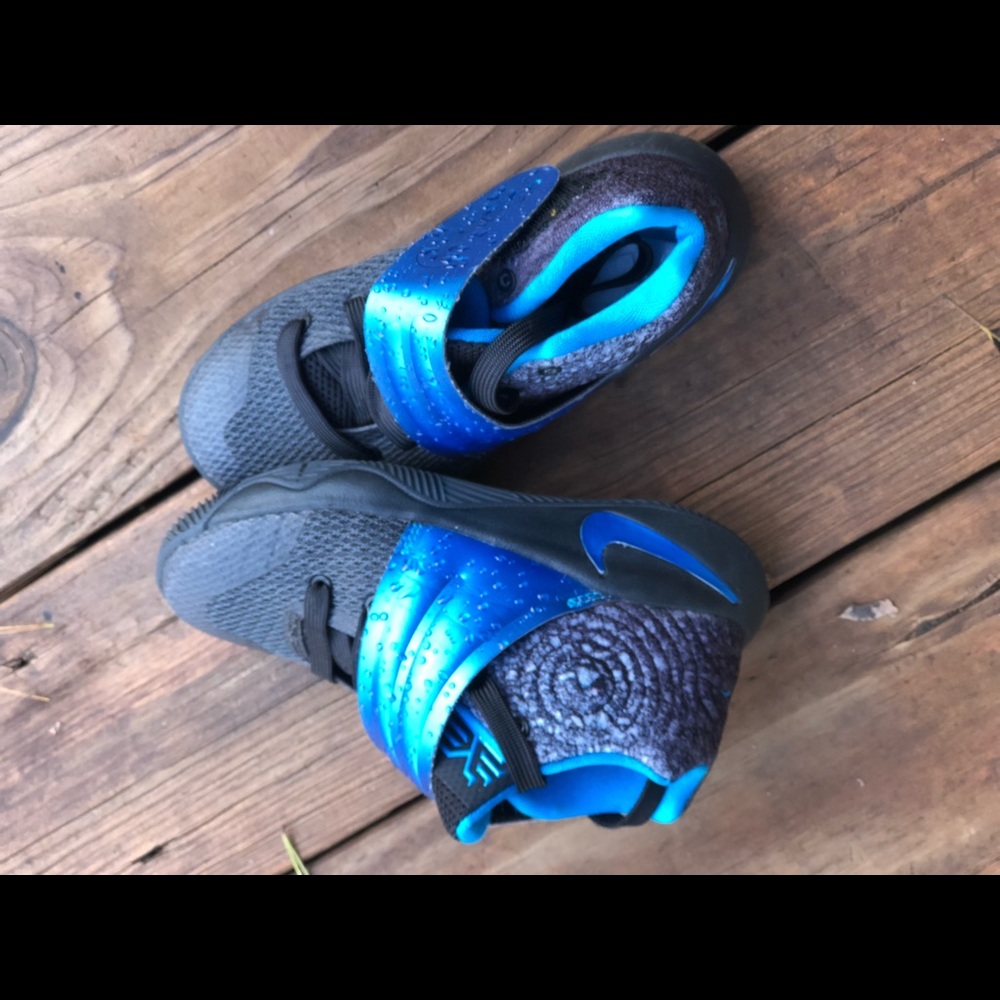 Boys Blue and grey Nike sneakers (water-proof)